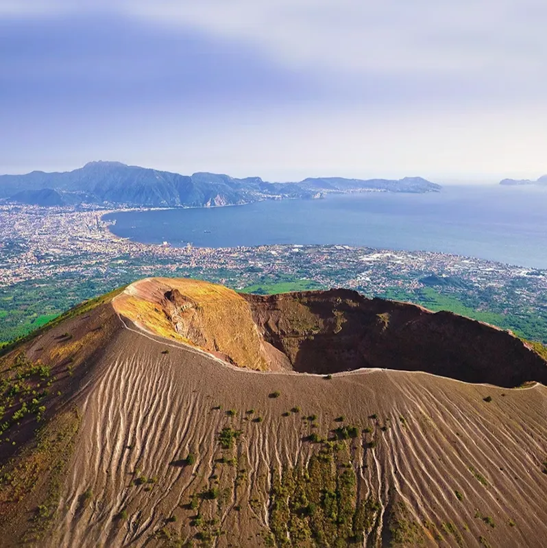 Vésuve : aller-retour de Naples + billet