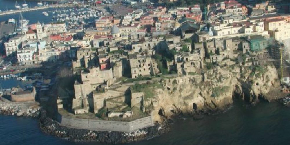 Alla Scoperta Di Pozzuoli Cosa Vedere E Cosa Fare Nel Cuore Dei Campi Flegrei Visitnaples Eu