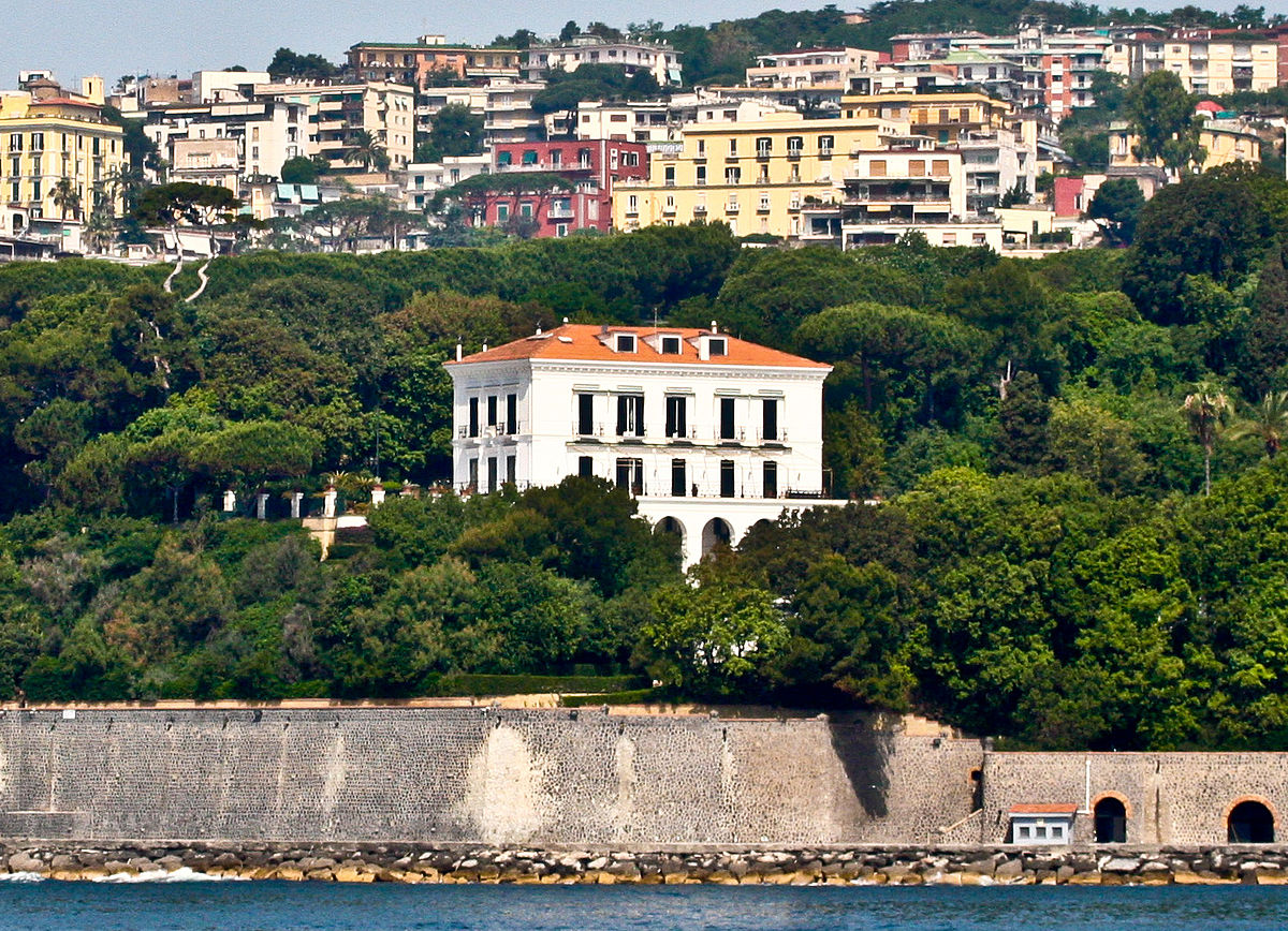 202006271353121200px-Napoli_-_Villa_Rosebery_(Posillipo).jpg