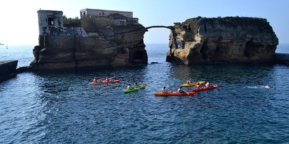 20250612183747-gaiola-napoli-mare.jpg 20250612183747-gaiola-napoli-mare.jpg