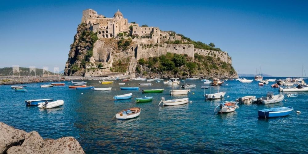 20250617111344-elena-ferrante-naples-map-ischia.jpg 20250617111344-elena-ferrante-naples-map-ischia.jpg