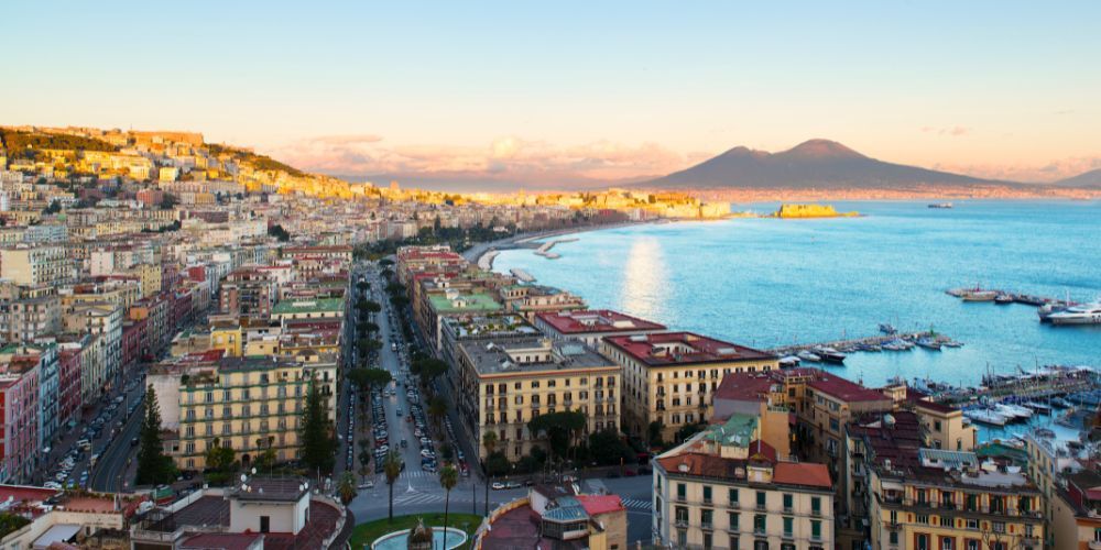 20250619112450-family-friendly-activities-naples-tours.jpg