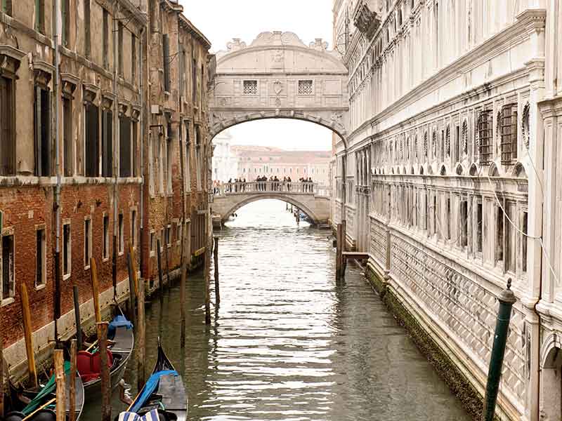 20181017174435Venezia_Ponte_dei_sospiri.jpg