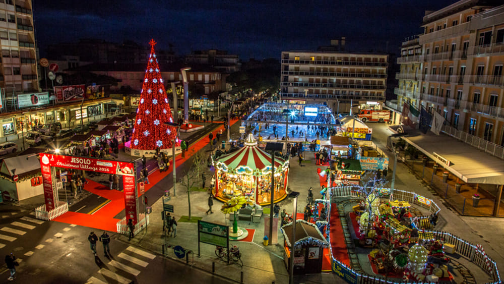 20191204183455village-christmas-mercatini-natale-jesolo-2.jpg