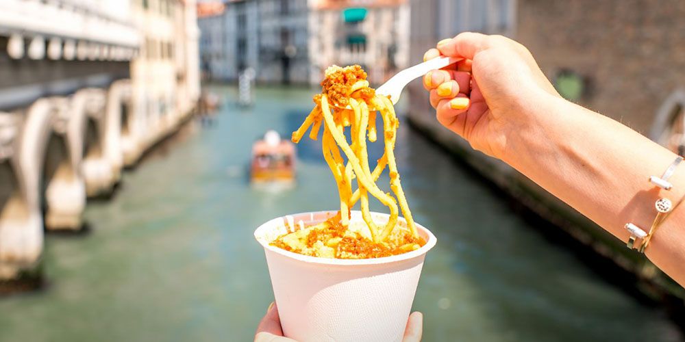 20250610172812-food-e-drink-nearby-the-giardini-and-arsenale-venice.jpg 20250610172812-food-e-drink-nearby-the-giardini-and-arsenale-venice.jpg