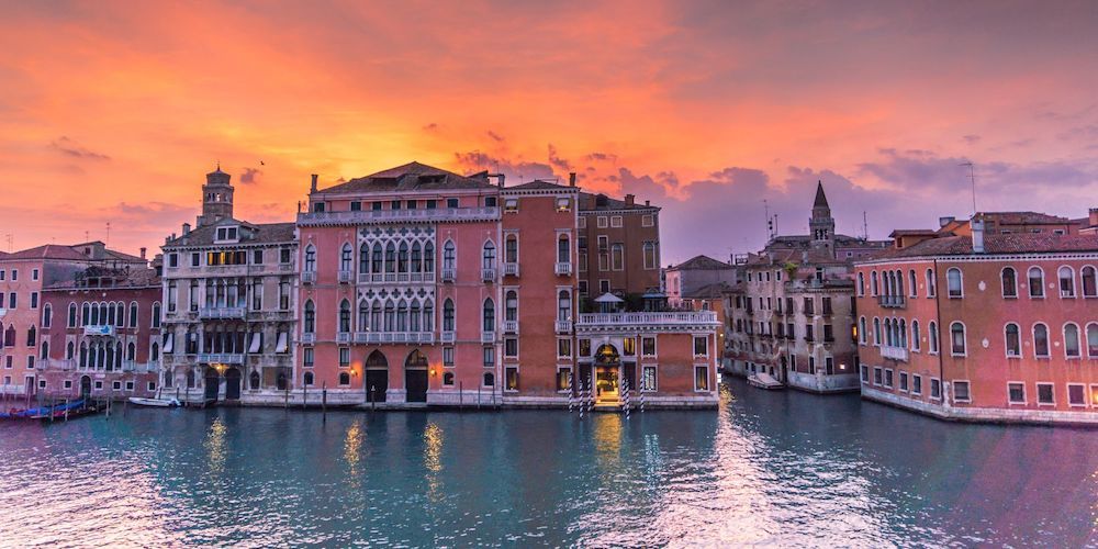 20250612112805-sunset-in-venice-in-the-summer.jpg 20250612112805-sunset-in-venice-in-the-summer.jpg