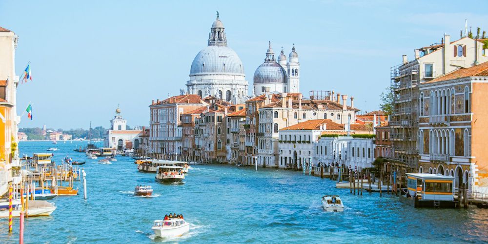 20250623125411-10-most-instagrammable-places-in-venice-spring.jpg